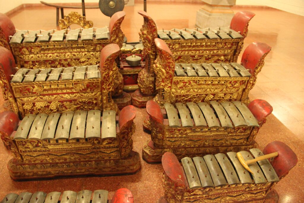 This image has an empty alt attribute; its file name is Gamelan-Grouping-1024x683.jpg