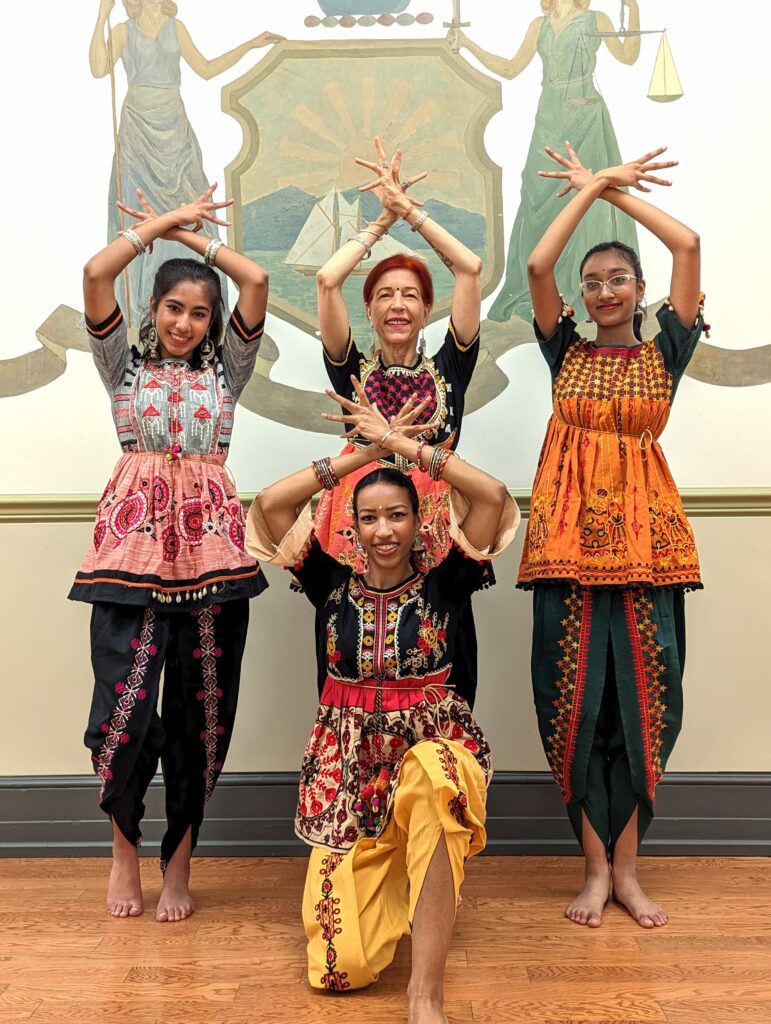 Group Photo of Utpalasia dancers in Indian folk costumes.